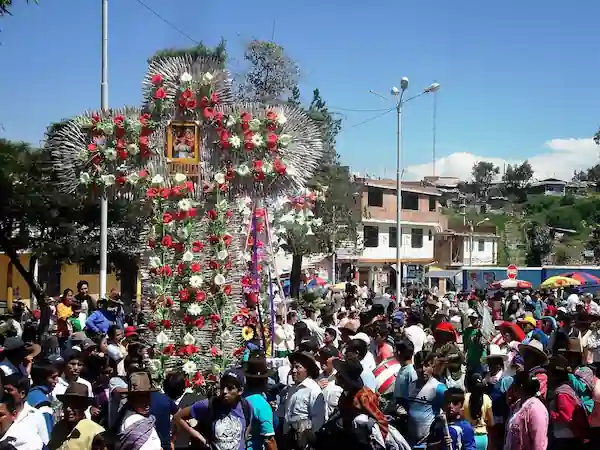 fiesta de las cruces como se celebra