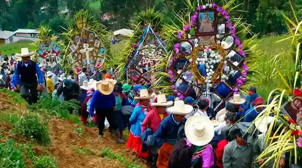 fiesta de las cruces que es y por que es importante