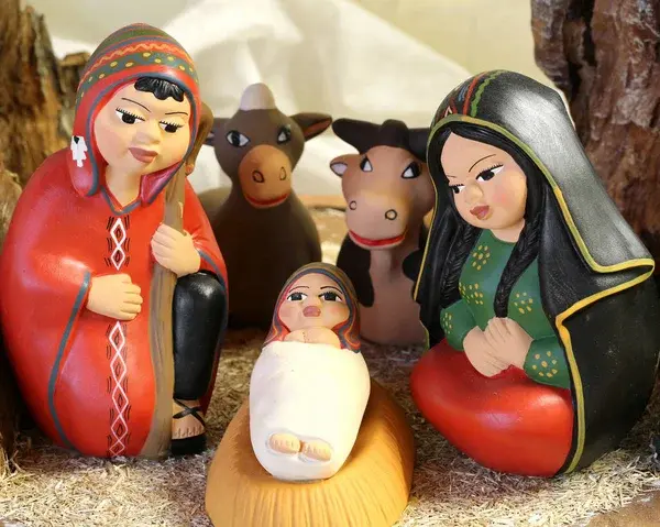 Nacimiento con temática andina como uno de los principales símbolos de la navidad en Perú