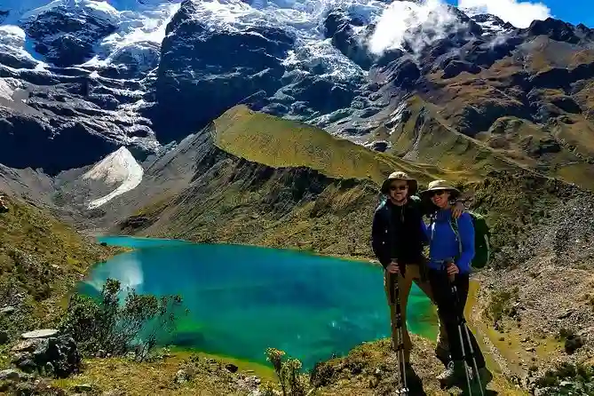 Inicio de caminata hacia la Laguna Humantay