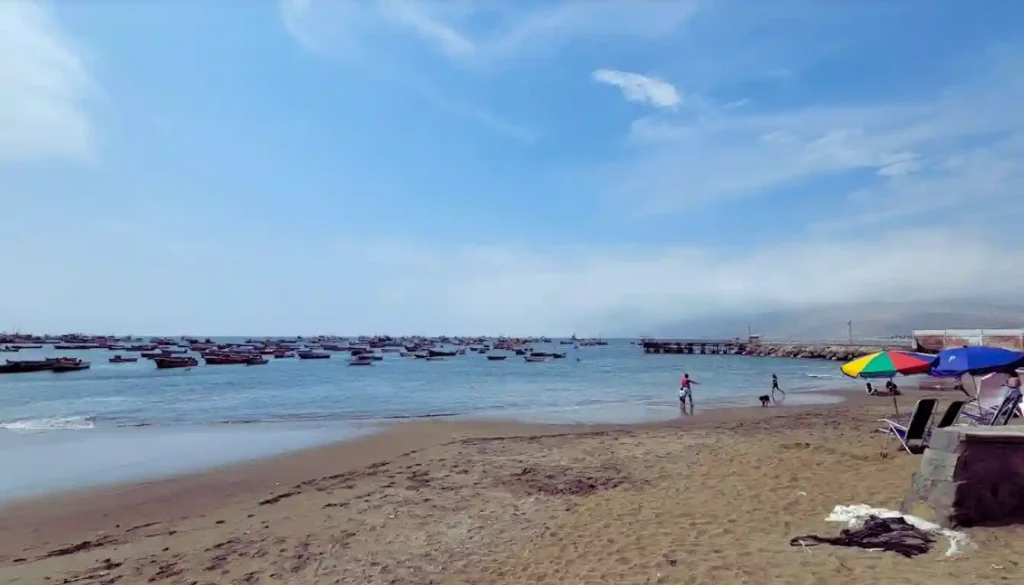 Top 5 mejores playas de Ancon para visitar en verano