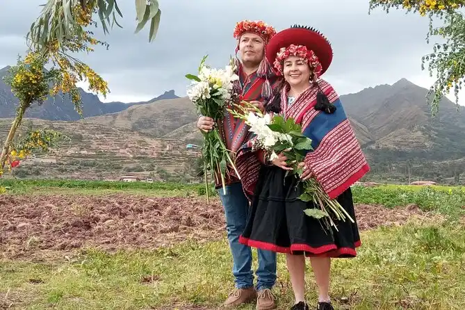 Matrimonio andino y chinchero maras